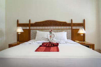 اینا بالی هریتاج هتل