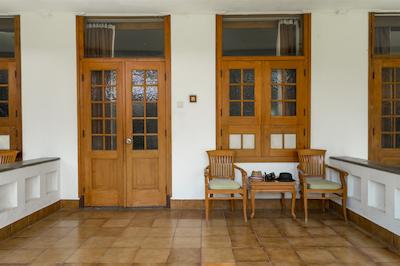 اینا بالی هریتاج هتل