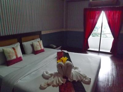 تارا لیک هتل