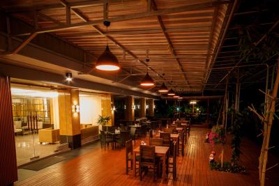 تارا لیک هتل