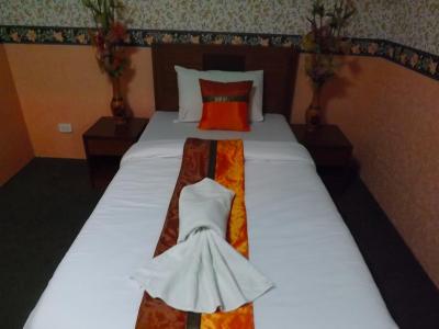 تارا لیک هتل