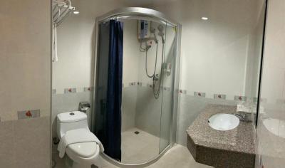 میلفت ساتورن هتل