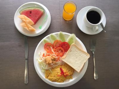 میلفت ساتورن هتل