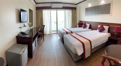 میلفت ساتورن هتل