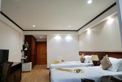 میلفت ساتورن هتل