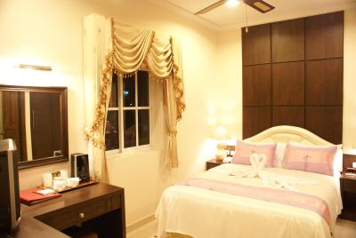 سرن سند هلث ریزورت