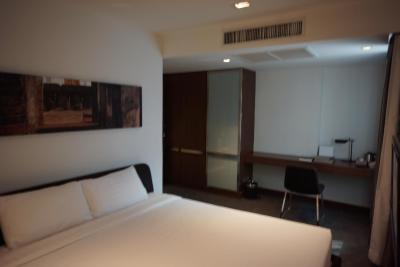 اس33 کامپکت سوخومویت هتل