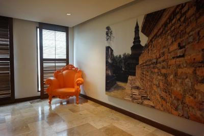 اس33 کامپکت سوخومویت هتل