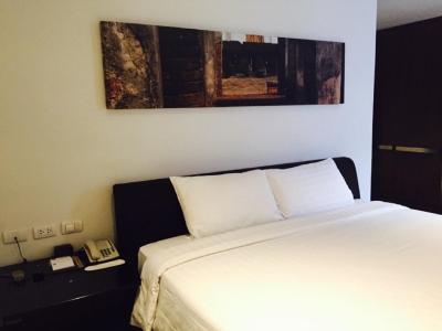 اس33 کامپکت سوخومویت هتل