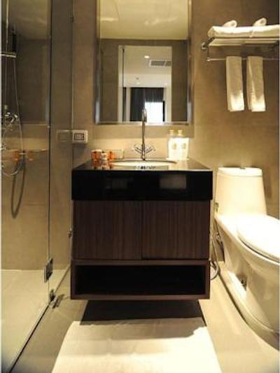 اس33 کامپکت سوخومویت هتل