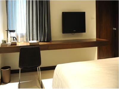 اس33 کامپکت سوخومویت هتل