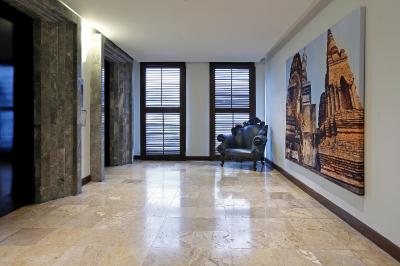 اس33 کامپکت سوخومویت هتل