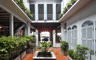 د مموری ات آن آن هتل