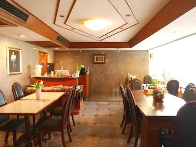 اینترچینج تاور