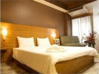 جولی سوئیتز اند اسپا