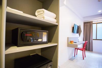 رسنتا اکسپرس پوکت تاون