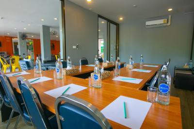 رسنتا اکسپرس پوکت تاون