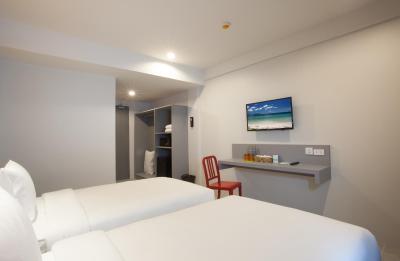 رسنتا اکسپرس پوکت تاون