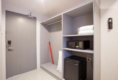 رسنتا اکسپرس پوکت تاون