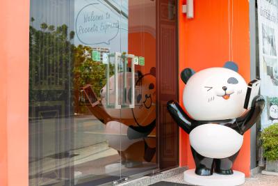 رسنتا اکسپرس پوکت تاون