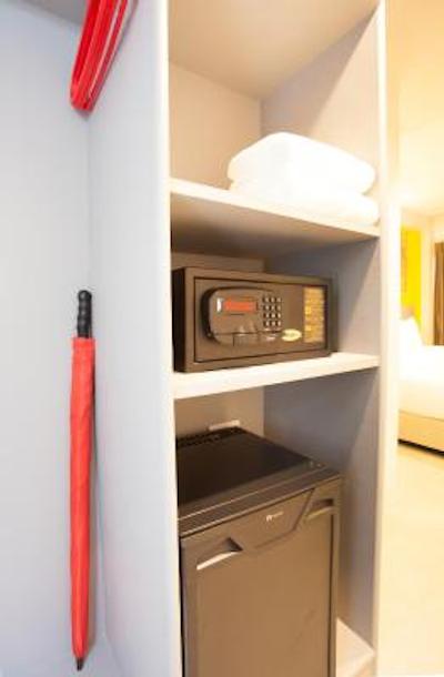 رسنتا اکسپرس پوکت تاون