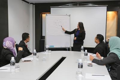 اسری پتالینگ