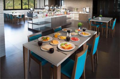 سیمپلایتل پوکت