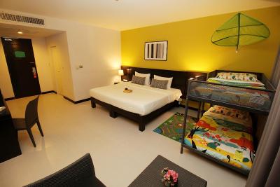 سیمپلایتل پوکت