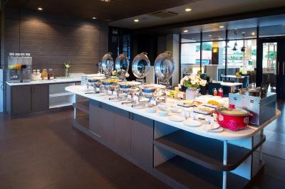 سیمپلایتل پوکت