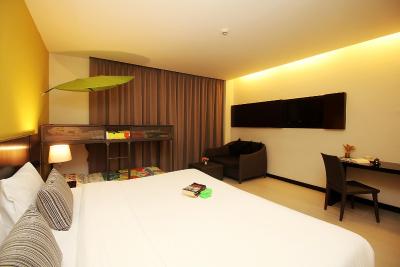 سیمپلایتل پوکت