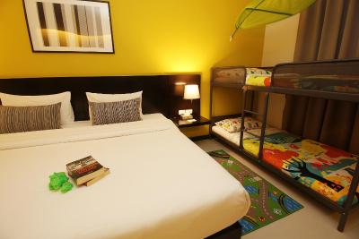 سیمپلایتل پوکت