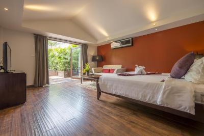 ایندوچین ریزورت اند ویلاز