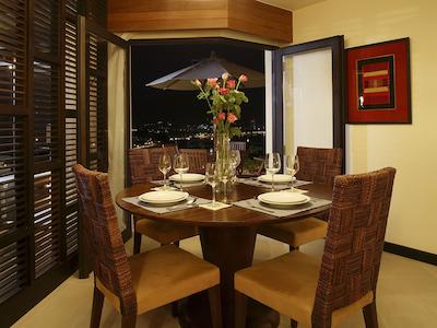 ایندوچین ریزورت اند ویلاز