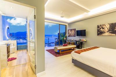 ایندوچین ریزورت اند ویلاز