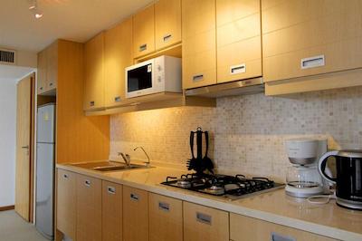 ایندوچین ریزورت اند ویلاز