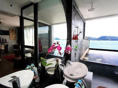 ایندوچین ریزورت اند ویلاز