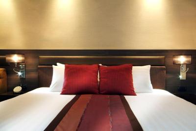 امورا نئولوکس بانکوک