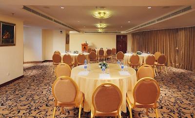 گراند هتل سایگون