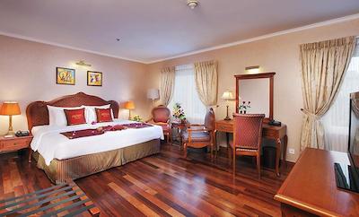 گراند هتل سایگون