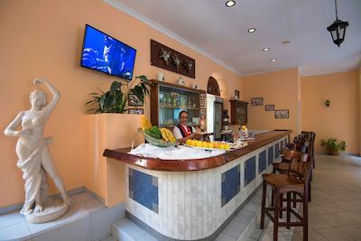 هتل لا ونین ماناجد بای ملی هتل اینترنیشنال