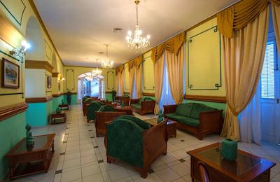 هتل لا ونین ماناجد بای ملی هتل اینترنیشنال