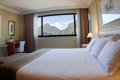 گولدن تولیپ ایپانما پلازا