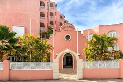 باربادز بیچ کلوب