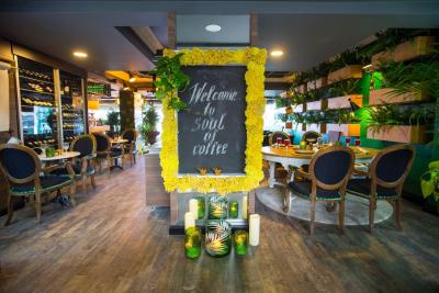 انجلیق هوس هتل