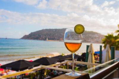 انجلیق هوس هتل