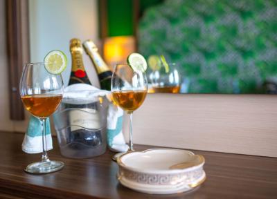 انجلیق هوس هتل