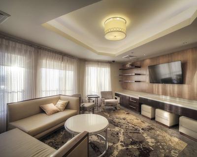 بست وسترن پلاس ات لاک پول