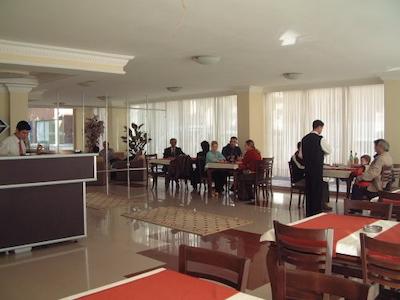 گونال اپارت