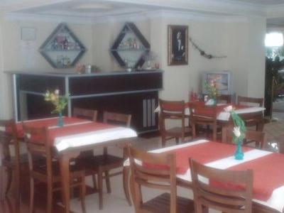 گونال اپارت