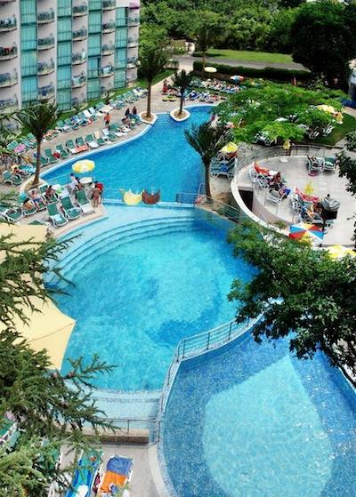 کوئی میموسا سانشاین هتل